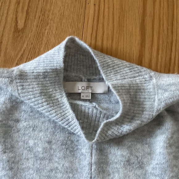 LOFT mockneck split hem sweater, xs - Picture 2 of 3